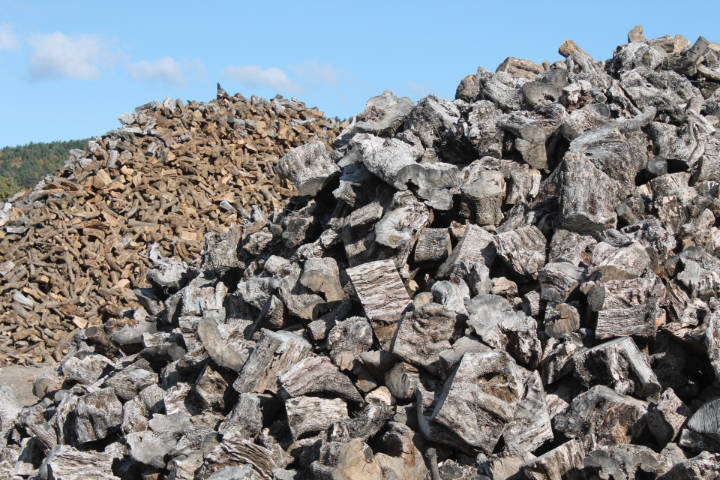 Distribución y venta de leña y carbón en Segovia y toda España - Leñas Ricosan - destacada página leñas