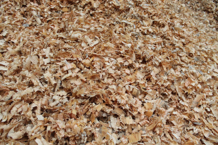 Distribución y venta de leña y carbón en Segovia y toda España - Leñas Ricosan - destacada página virutas y serrín