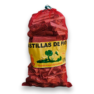 Distribución y venta de leña y carbón en Segovia y toda España - Leñas Ricosan - Astillas de pino para encender el fuego, en saco de 8 kg